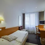 Maxim Pensión 3*
