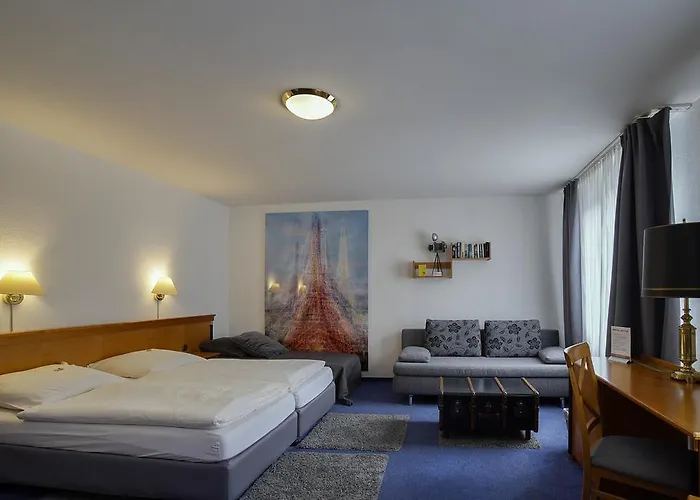 招待所 Maxim 朗根费尔德